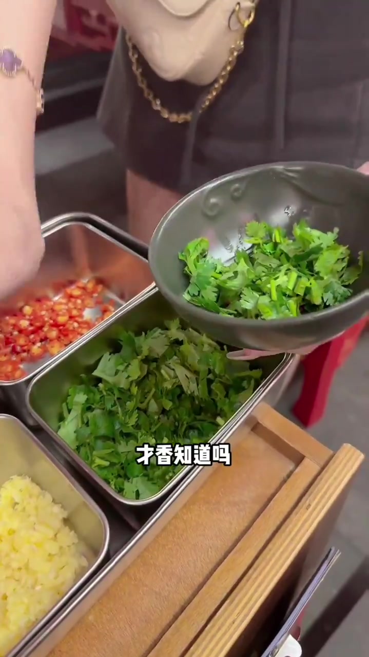 我最爱的老火锅谭鸭血又出新品啦!冲鸭!