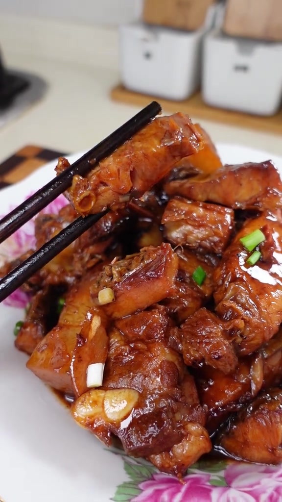 绍兴的老味道青鱼干烧肉