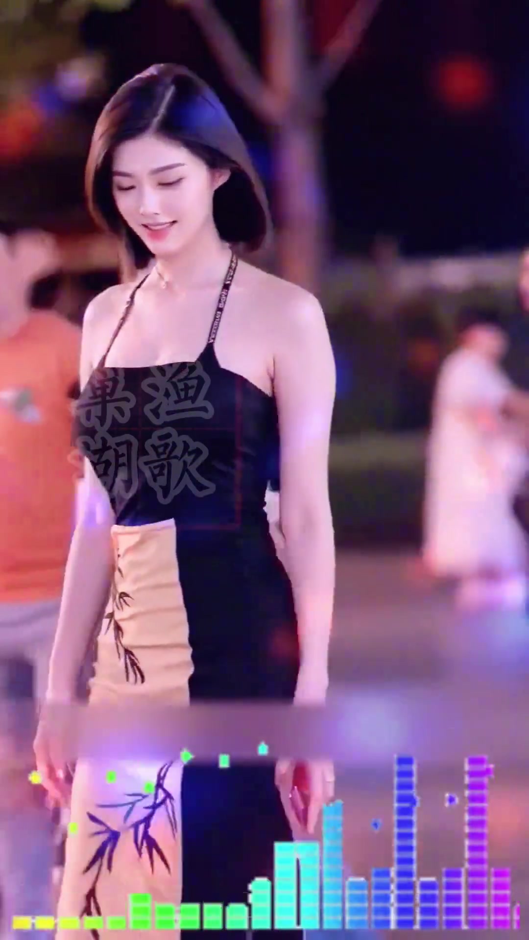 爱情麻辣烫 一首好听的歌分享给大家