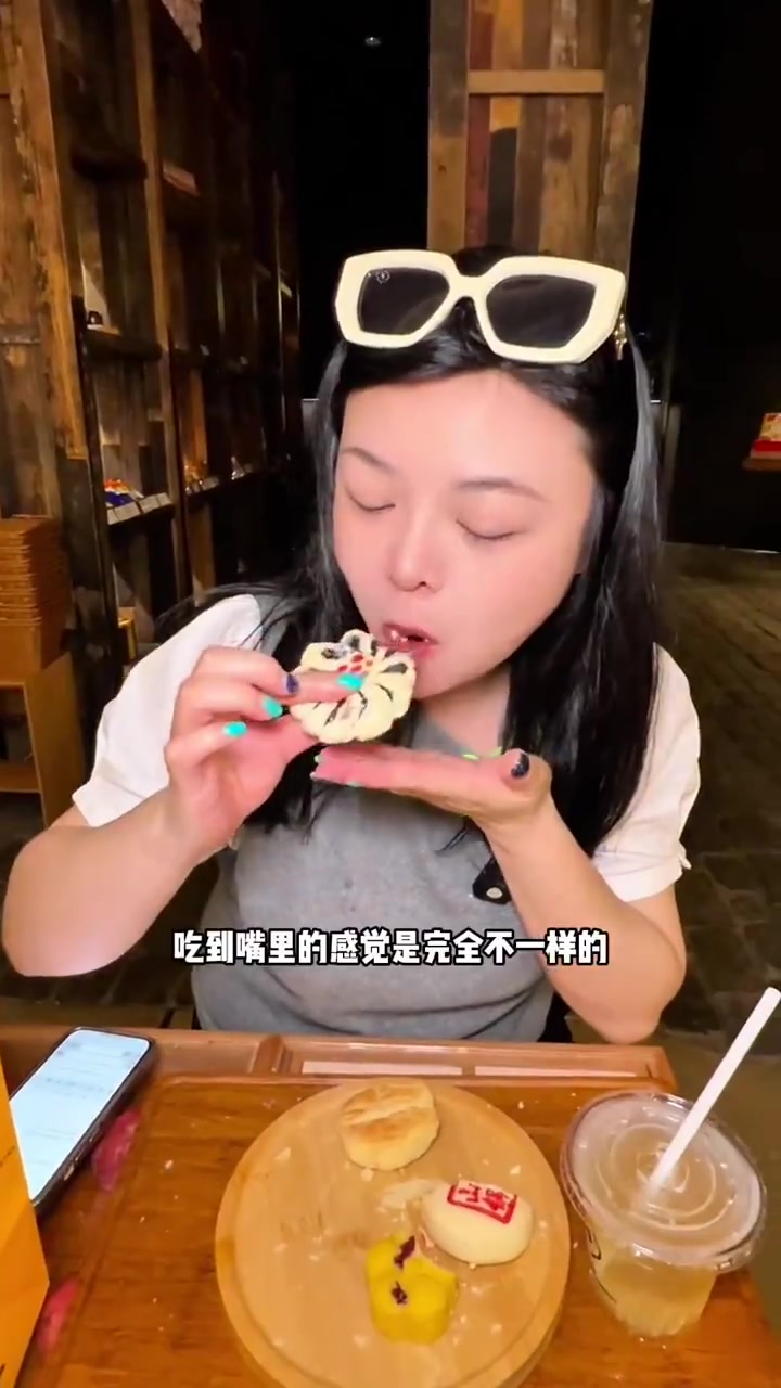 老鼎丰开到成都太古里了,中式糕点、有颜又有料