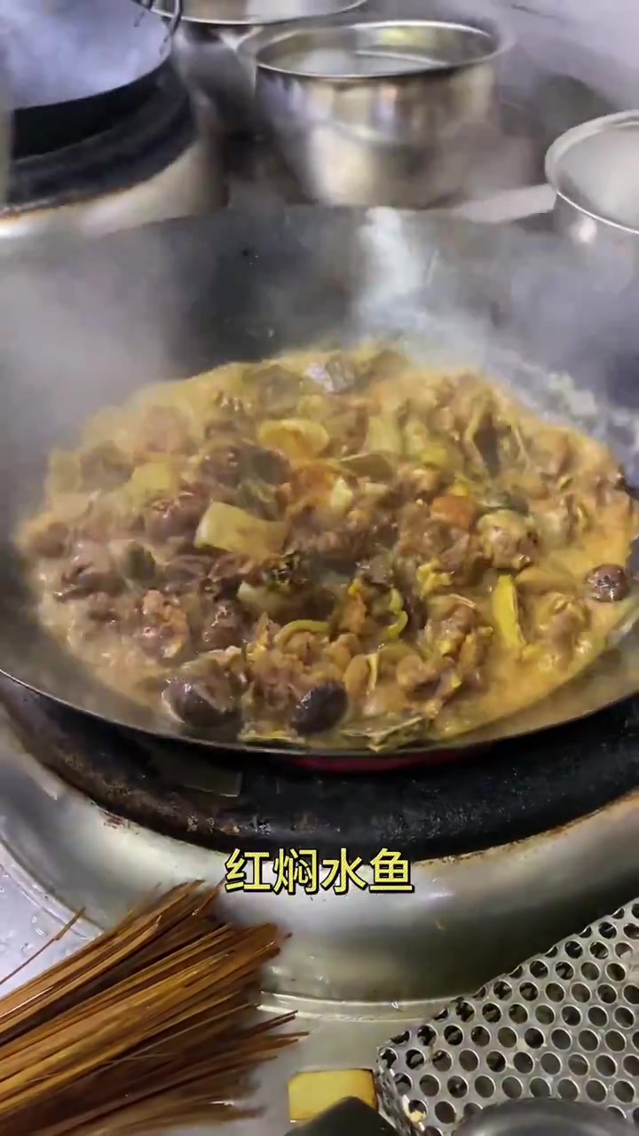 两只水鱼拍两只水鱼!