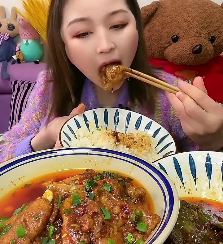 油闷尖椒 憨妮娜娜(日常美食)