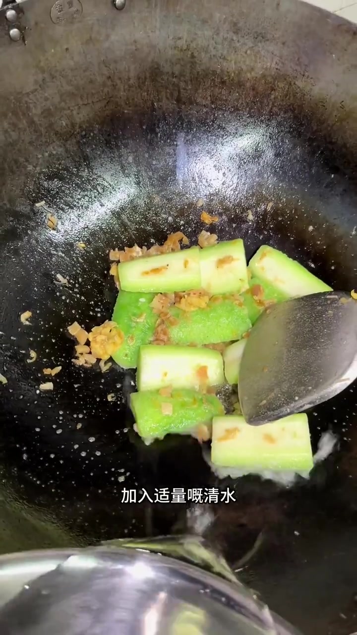 顺德节瓜煲,今日舅父仔教大家煮一个好简单的顺德味道