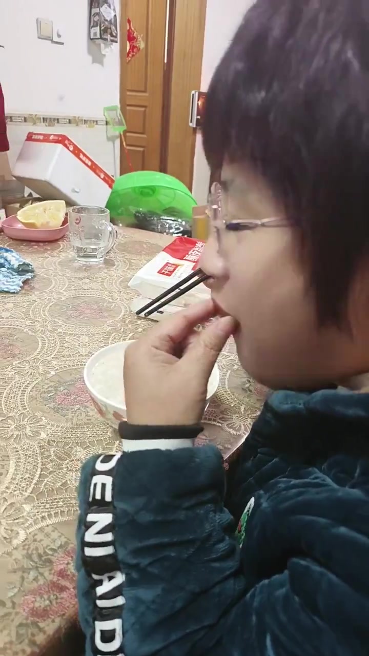 稀饭就春卷真的太爽啦