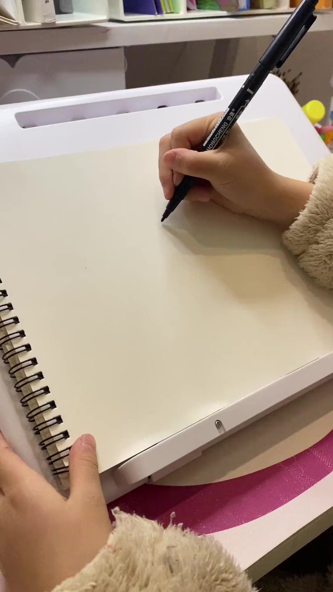 儿童简笔画池塘里的荷花