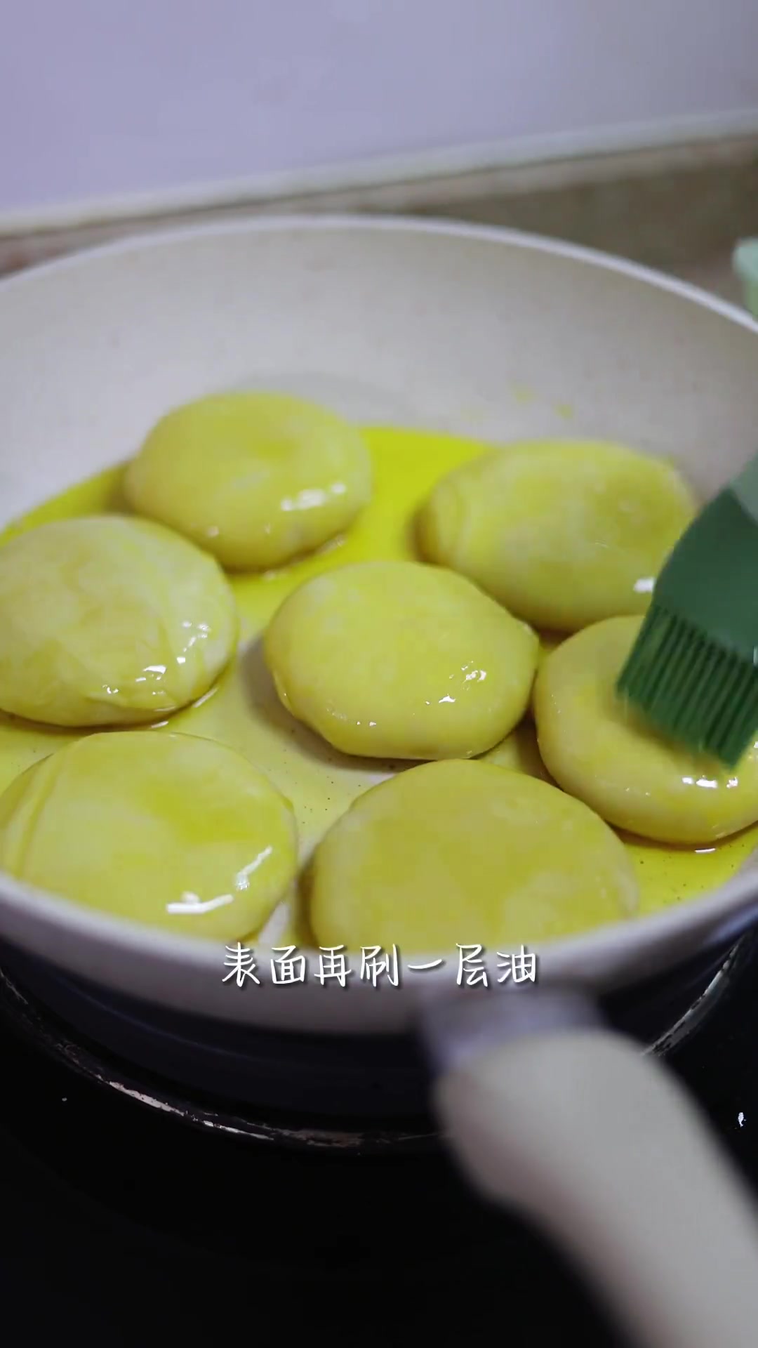早上好~今天做了好吃的糖酥饼~番茄豆腐汤~紫米蔬菜卷