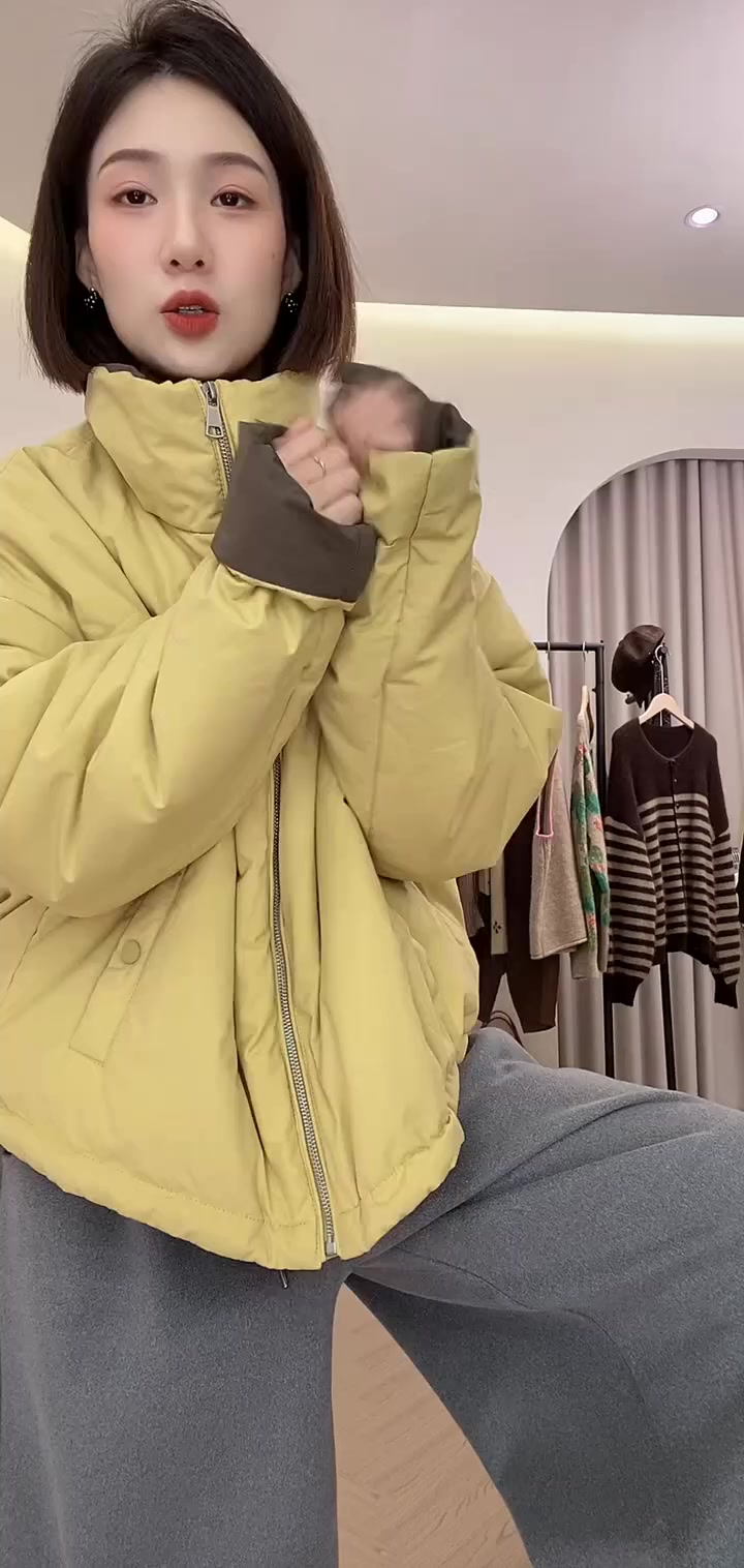 轻奢如羽,冬季新宠,2024韩系撞色面包服,时尚不重样