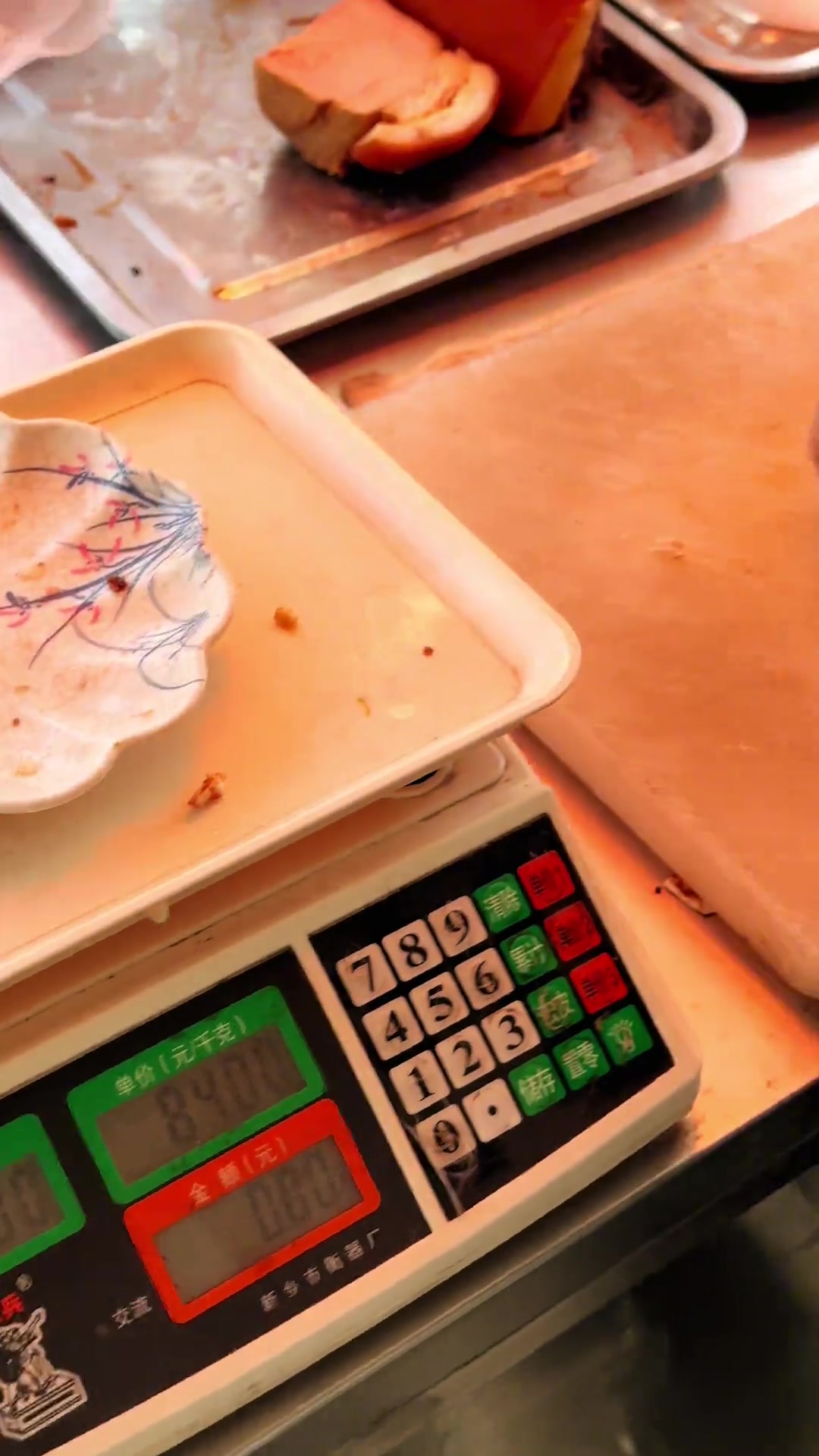 2024年丨走街串巷第二十七集之街角小餐馆的卤肉菜拌面