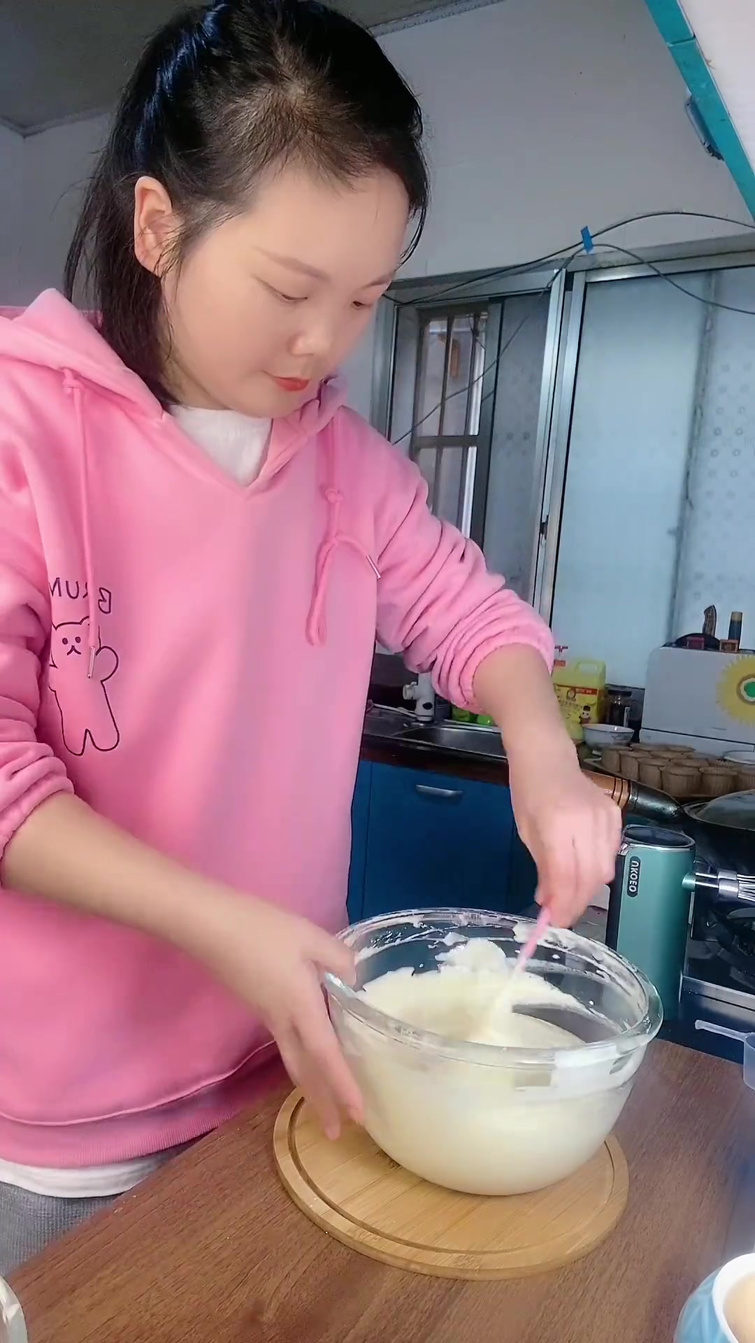 小巧可爱的纸杯蛋糕,别说小朋友爱了,就连我这个大人都超喜