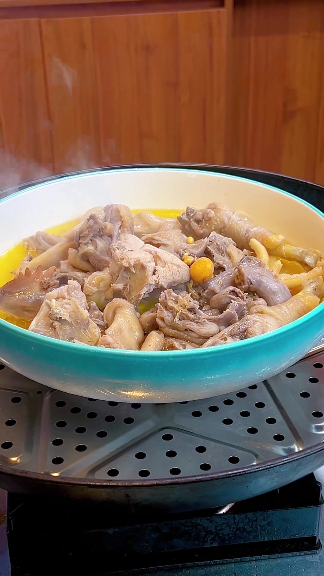 鸡要有鸡味,茶油蒸鸡原汁原味,鲜嫩滑口