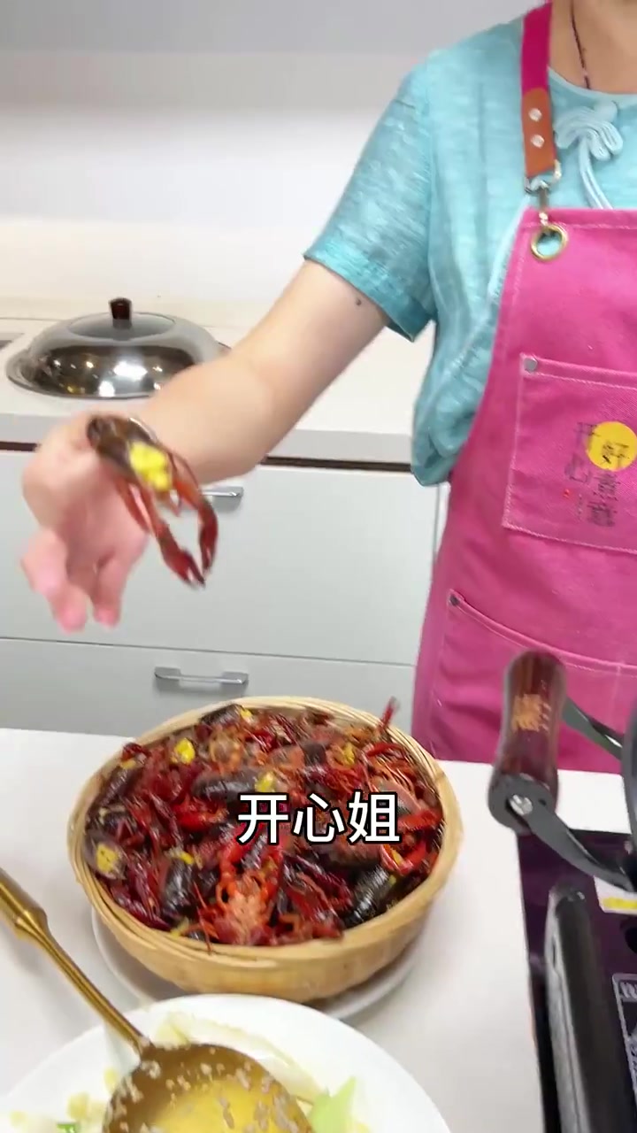 广东人也爱吃的蒜香小龙虾