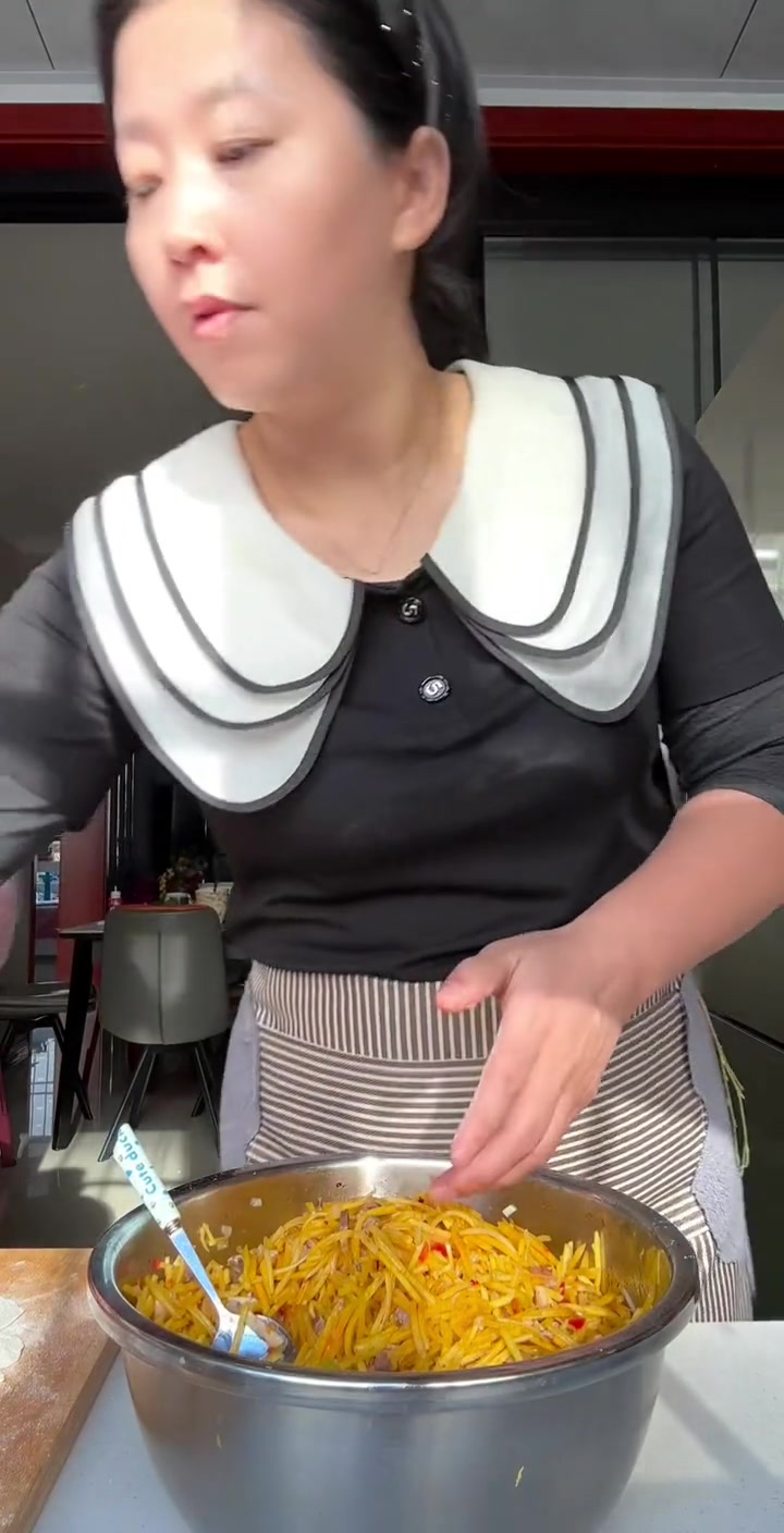 记录真实生活 蒸包子