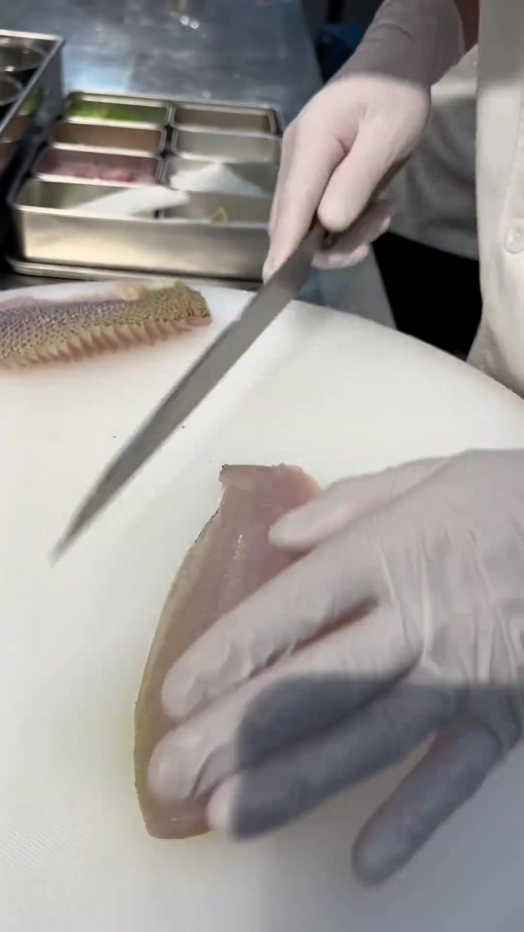 淡水鲈鱼火锅摆盘教程!