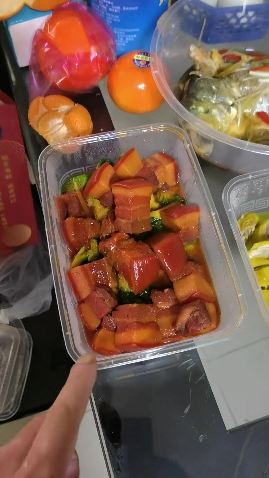 今天周末,吃点好的