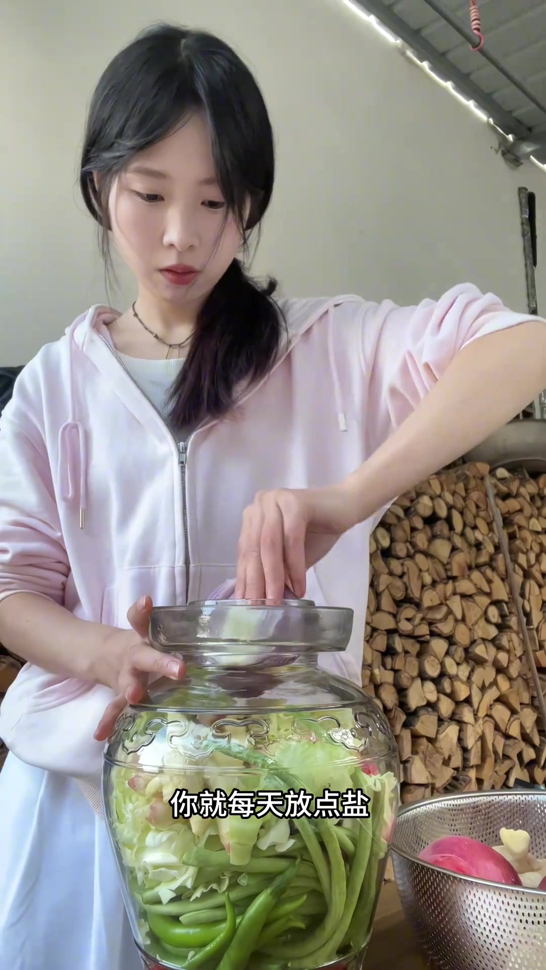 这才是四川泡菜的正宗做法,一坛老母水,上下传几代