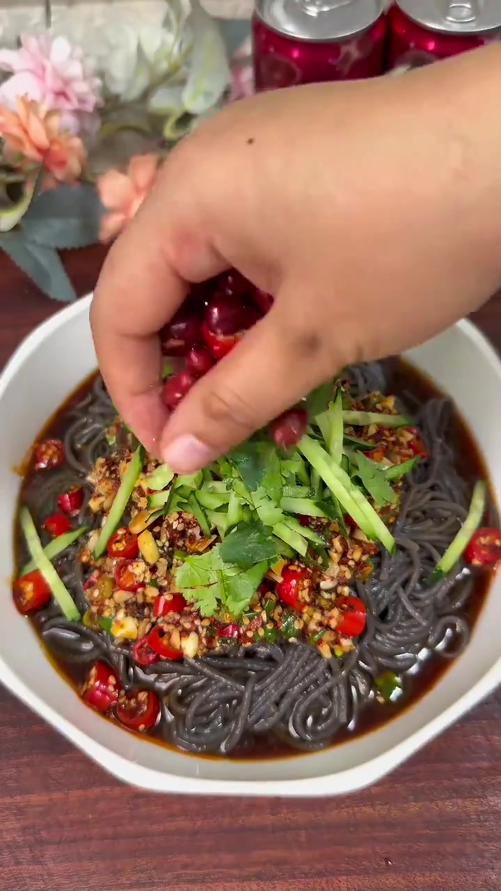 蕨根粉凉拌做法 好吃到停不下来