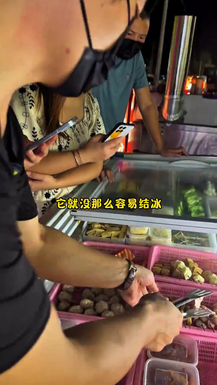 麻辣烫食材的保存和摆放技巧