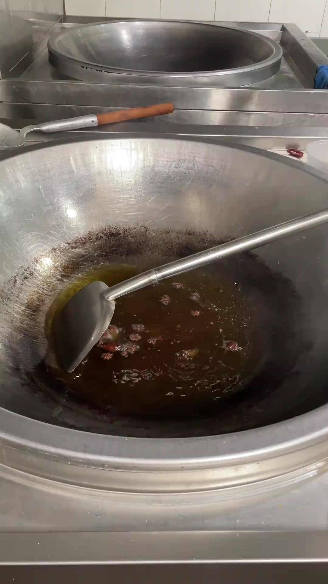 在我们家乡,吃席都叫做吃羊肉,可见黄焖羊肉 在酒席中的地位黄