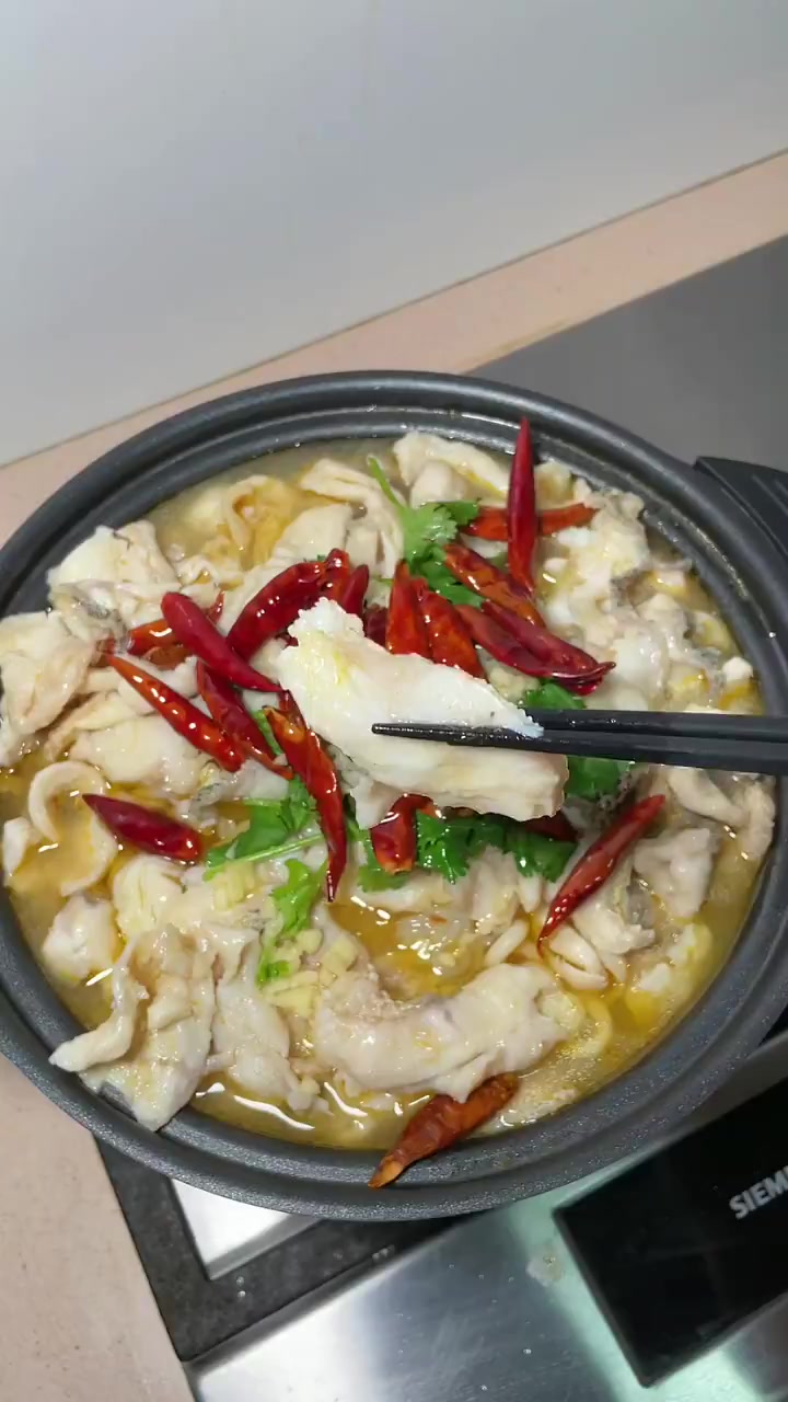 在家做酸菜鱼原来这么简单