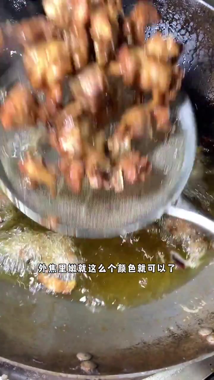 辣子鸡在家里怎么做?干煸鸡块,歌乐山辣子鸡