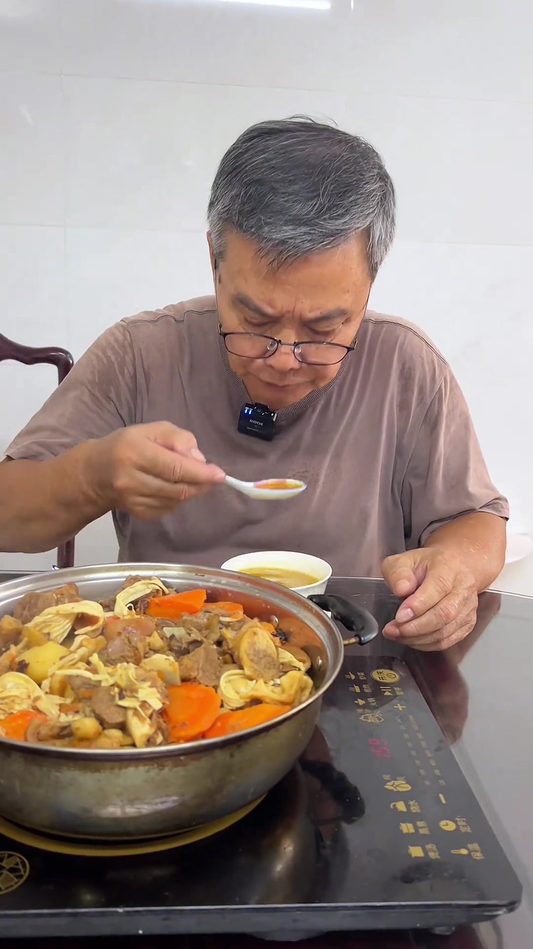 支竹羊肉煲 天凉了吃羊肉!这碗羊肉汤喝下去,一个月不用起夜啊