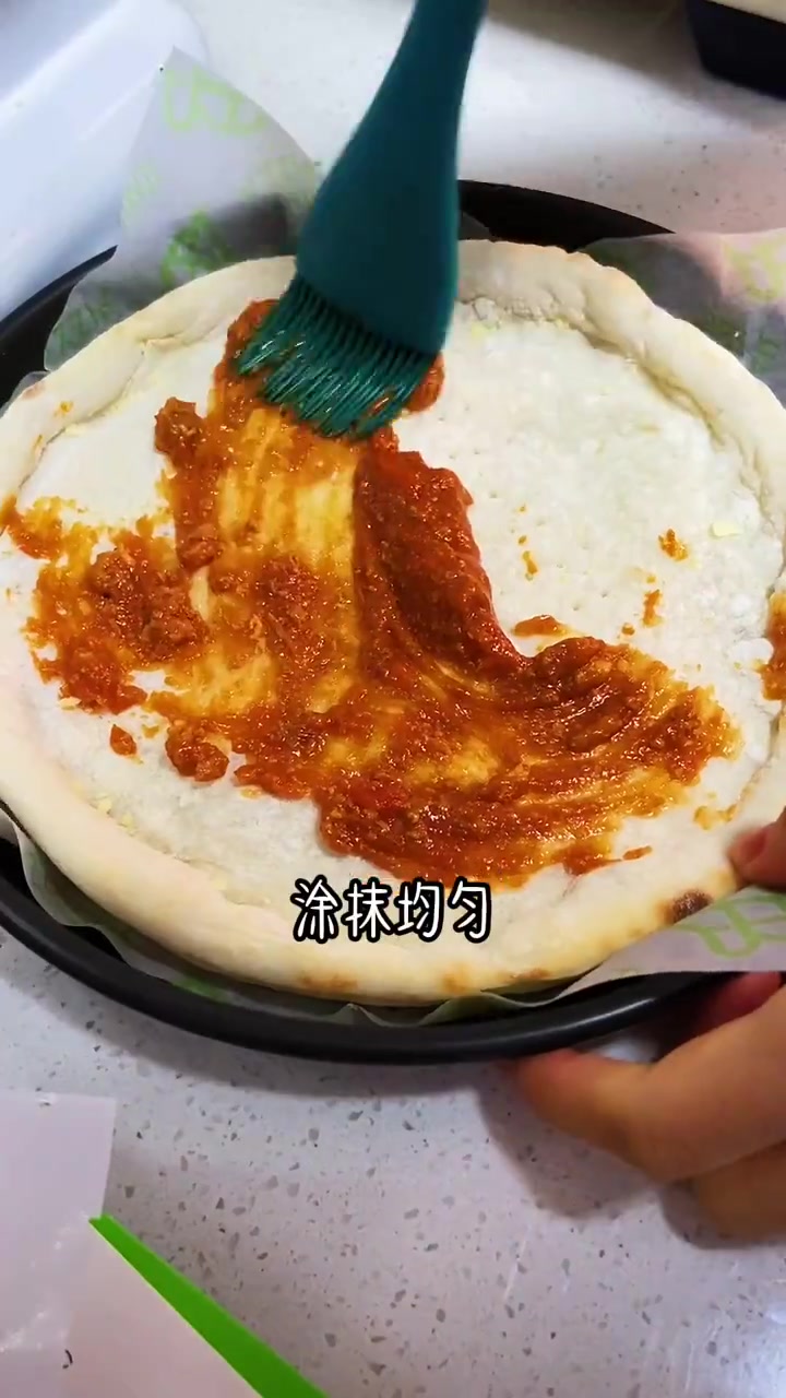 我家丫头特别喜欢吃披萨