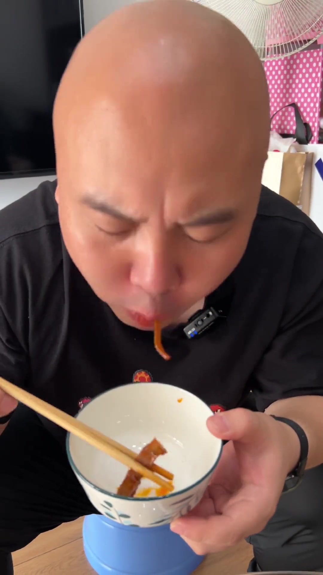 丰都麻辣鸡块,糊辣香型,麻味十足,下酒下饭都安逸得很