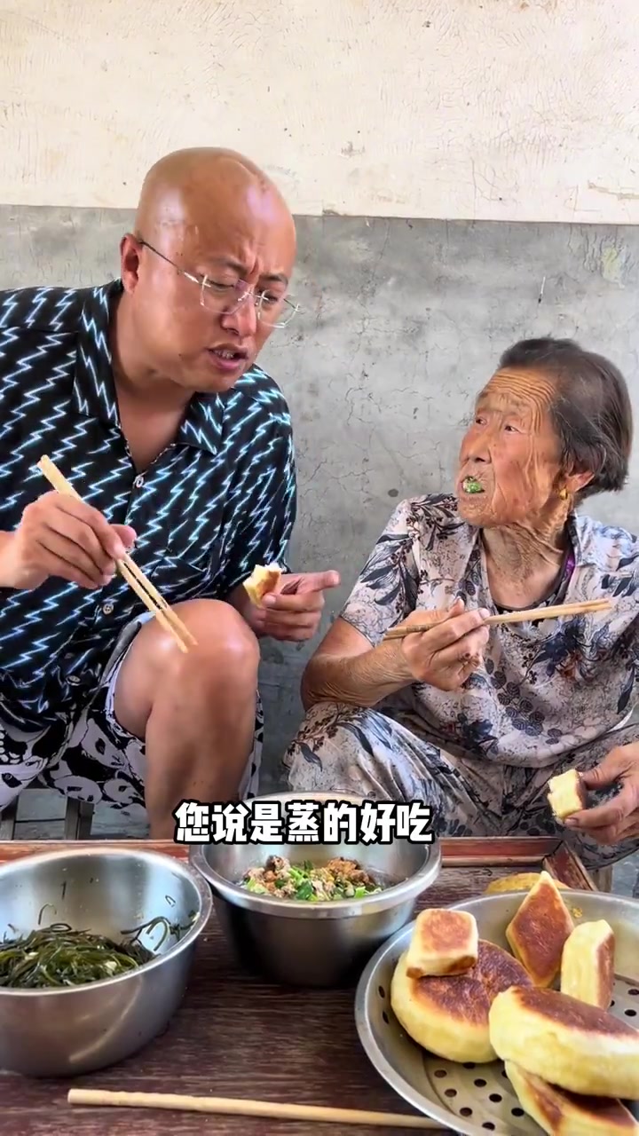 奶奶是真爱吃这个蜢虾酱
