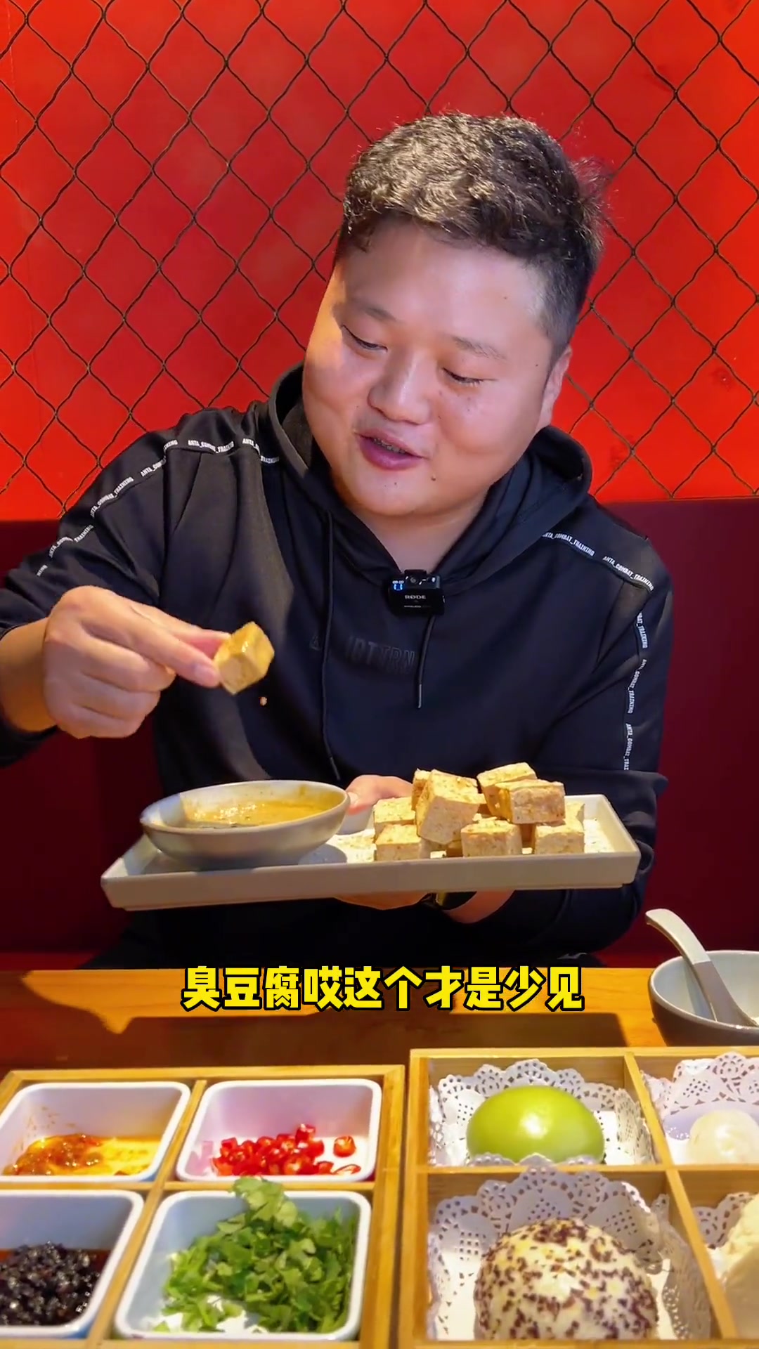 港式打边炉金汤花胶鸡、猪肚鸡得劲!
