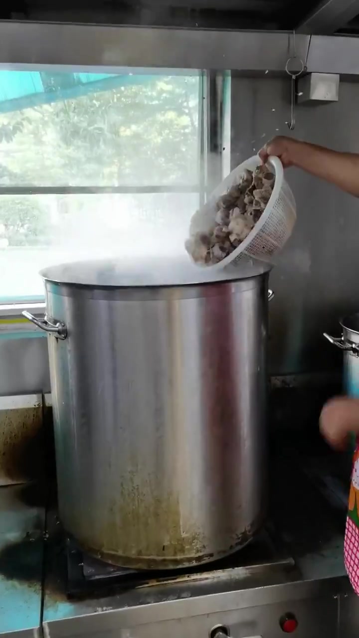 无花果南北杏煲猪骨汤