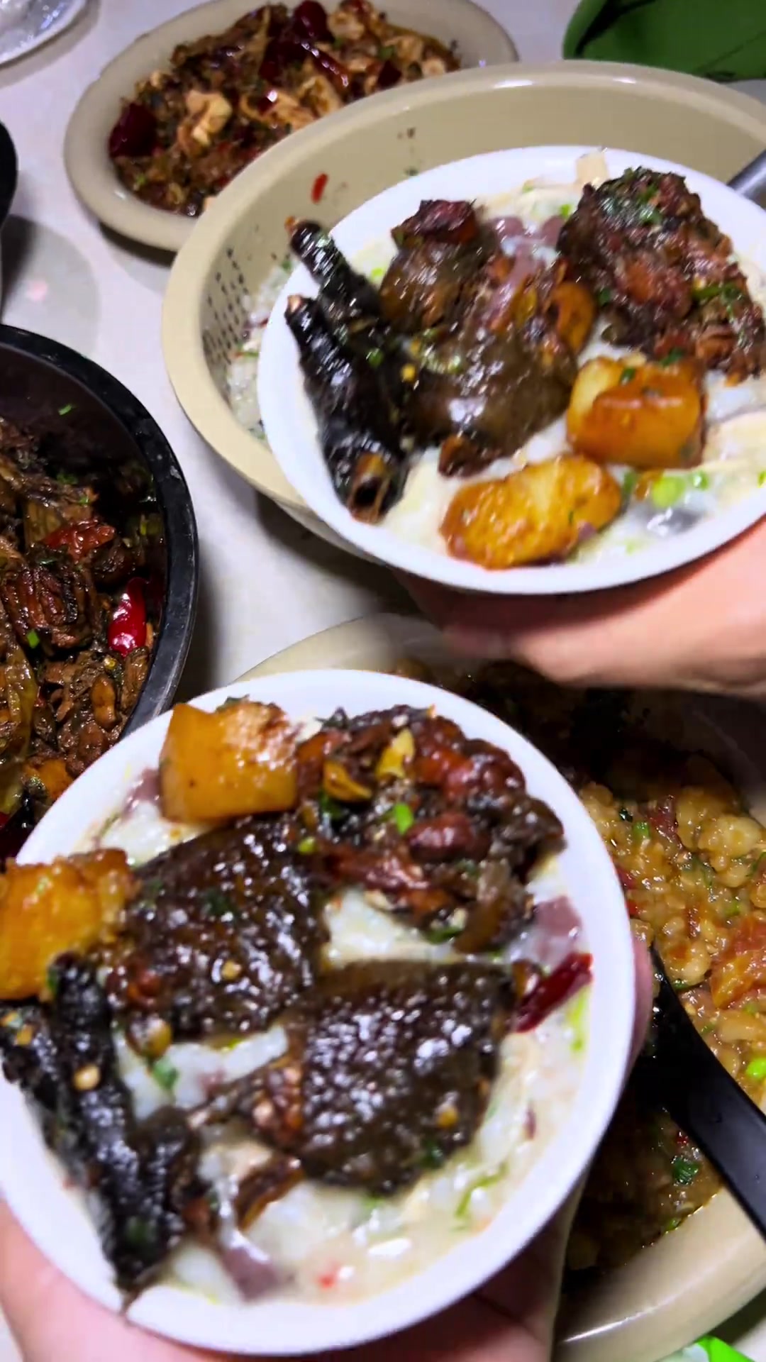 加了鸡血的鸡肉烂饭真的是爱了～云南美食 鸡肉烂饭 人间烟火 省饭课代表