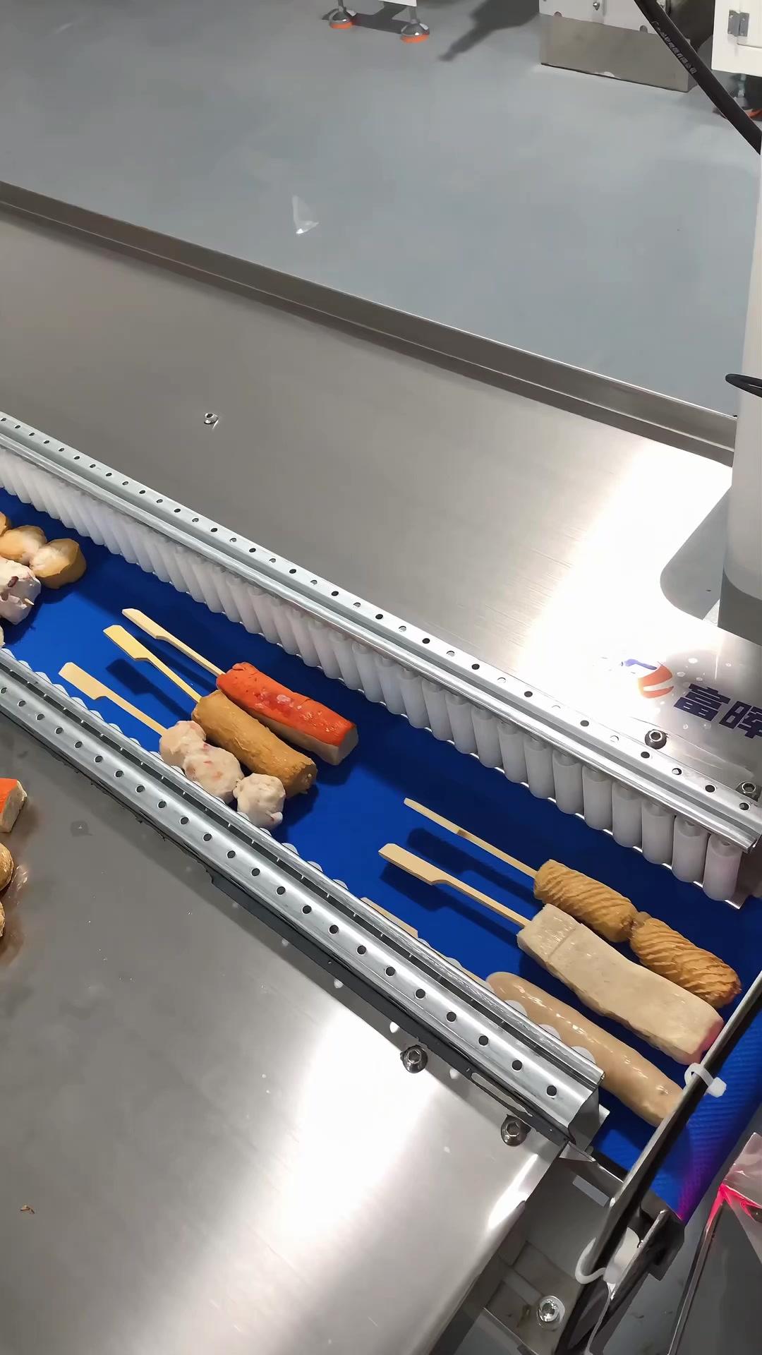 关东煮串串用机器怎么代替人工打包?