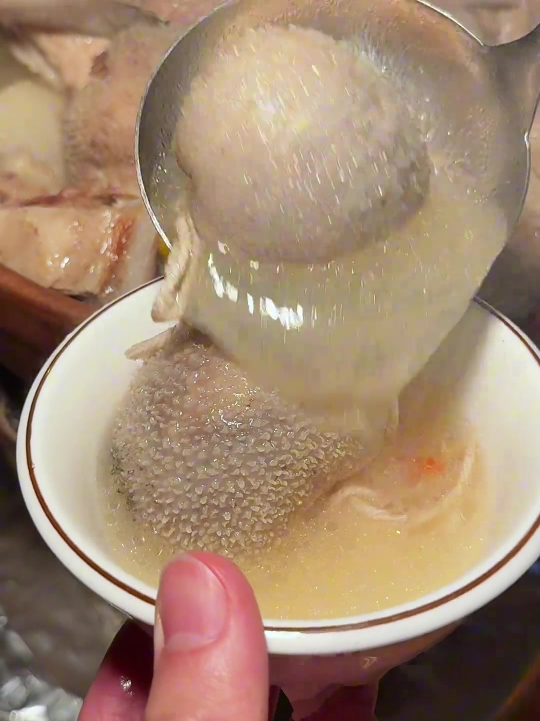 广东的清汤羊肉火锅有多好吃!冬天要吃口热乎的 冬天要吃一口温暖美食 街边美食在深