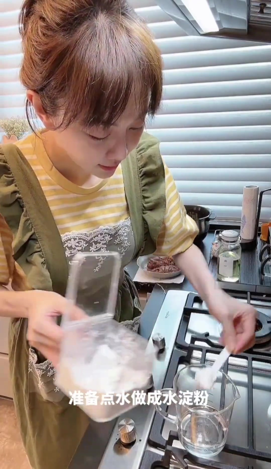 解锁餐厅同款滑蛋牛肉饭,配上大杯的厚椰拿铁满足 美食教程 妈呀太香了 好吃到停不