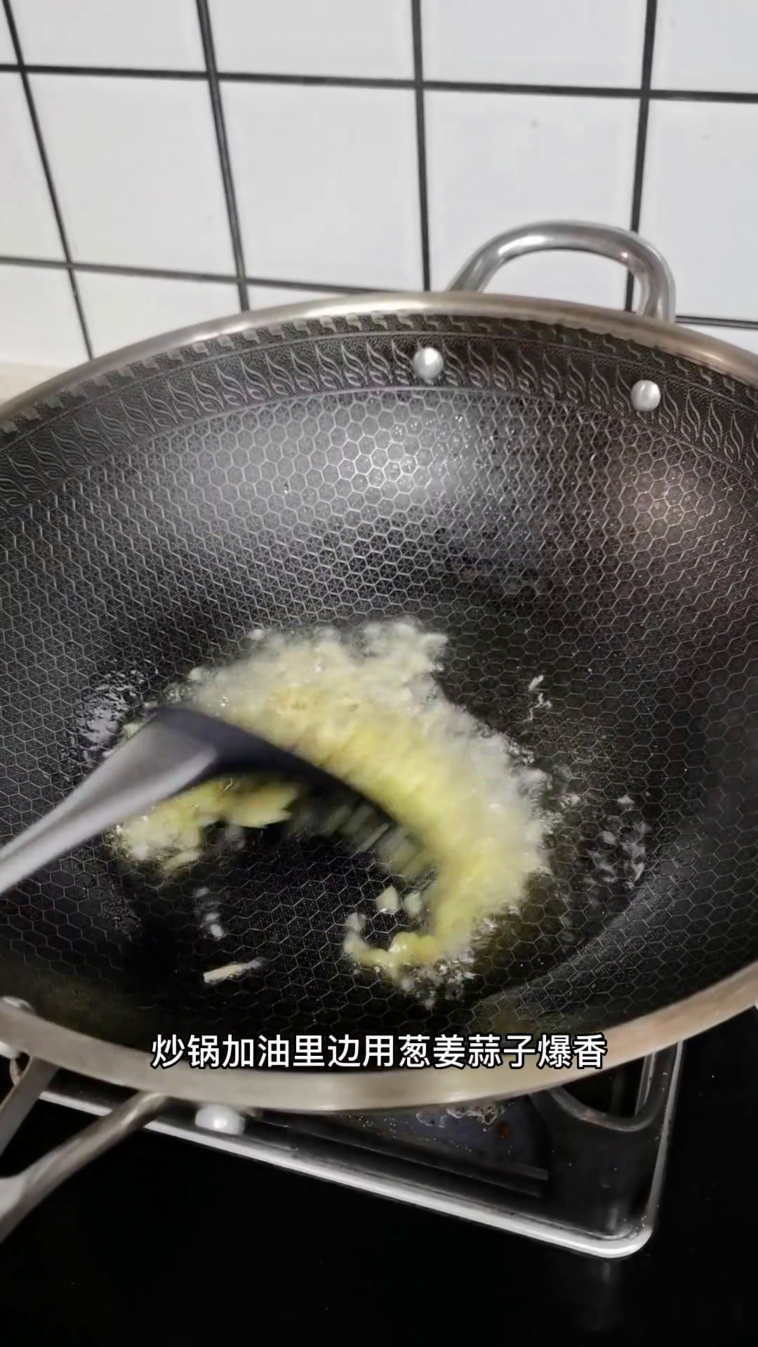 好久没做肉盒了,自己在家做的也一样很好吃