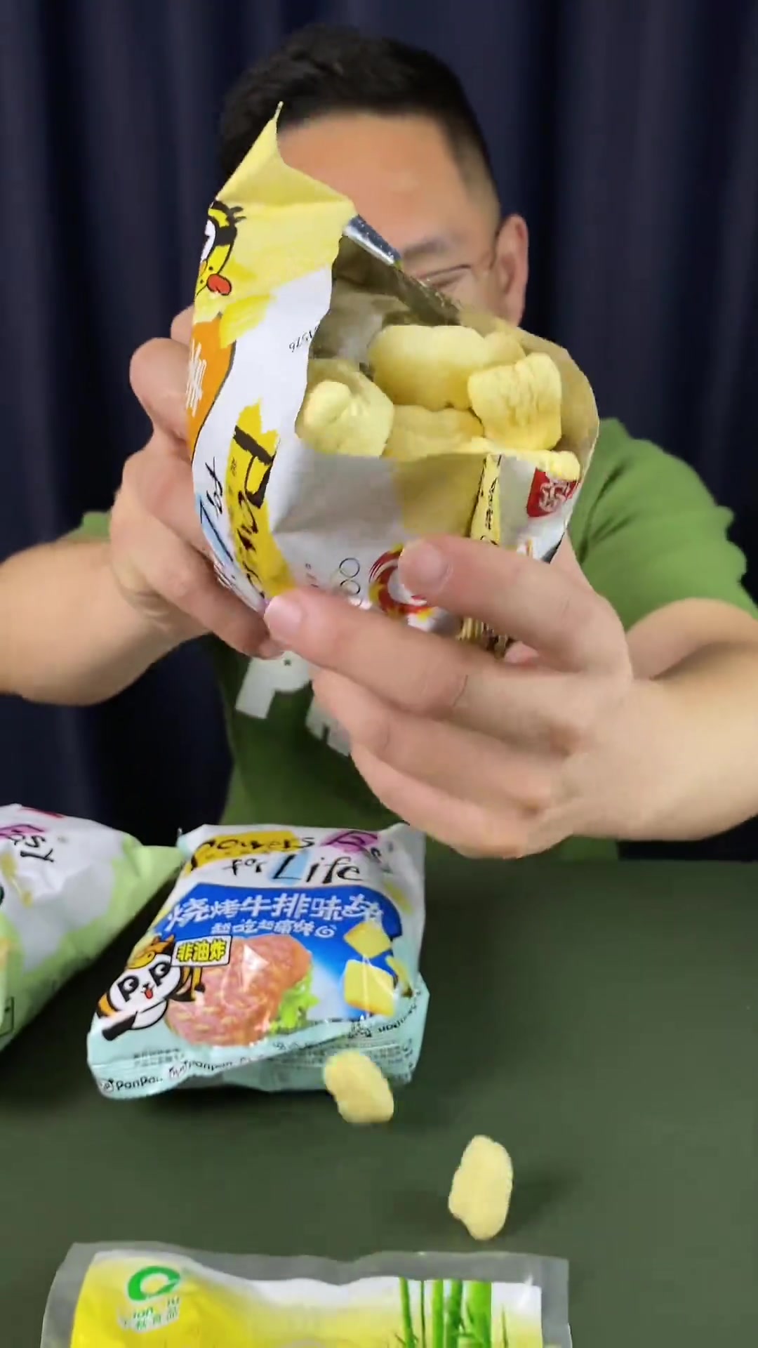 笋王里面会有虫子吗手剥笋蒟蒻果冻 盼盼鸡味块 零食推荐测评