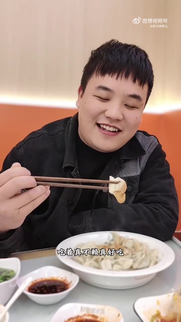 很抱歉,让大家久等了!伊川 好想您手工水饺酒城路总店今天开业啦!11月26/28日 开业有