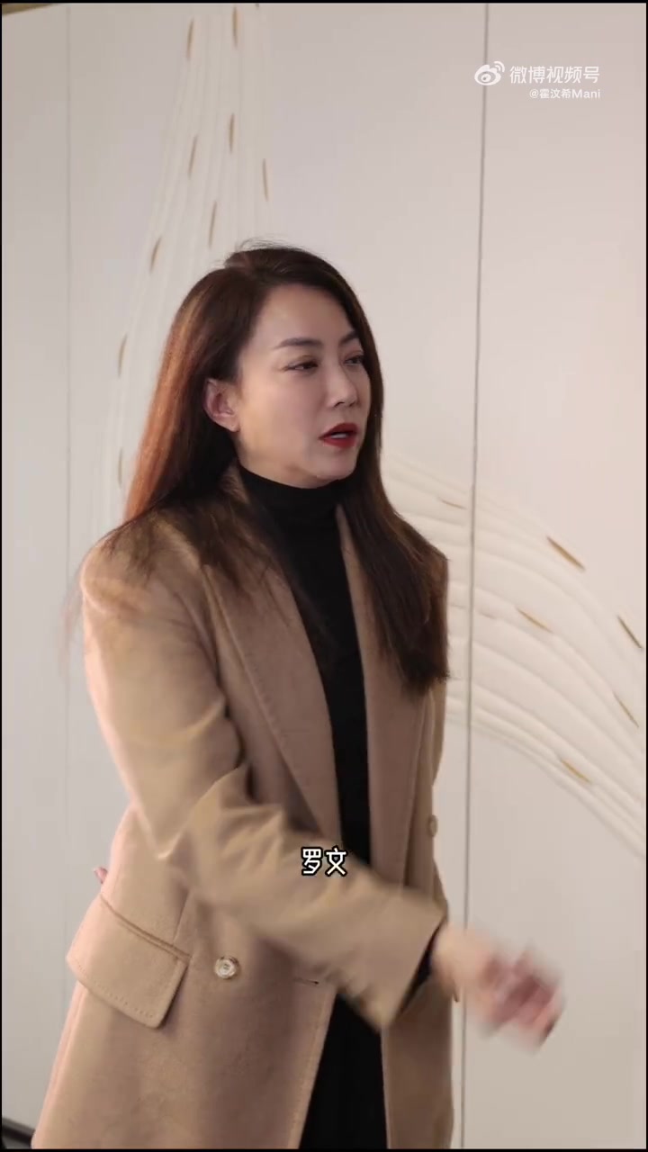 訪問花絮一則,好像坐上時光機一下子回到千禧年代,真是對我記憶力的考驗呢但一聊起那個港樂蓬勃