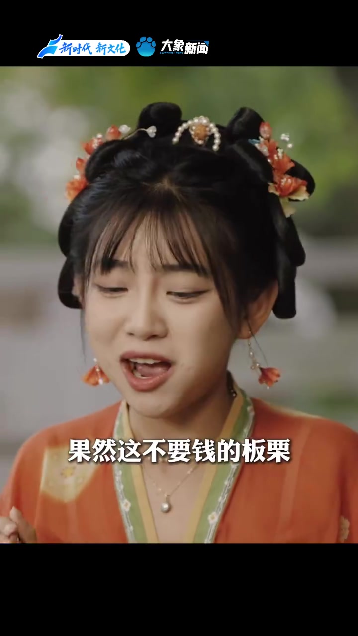 信阳是全国有名的板栗之乡,板栗个大肉嫩,皮薄味甜。板栗淀粉含量特别高,和肉在一起炖制,不仅