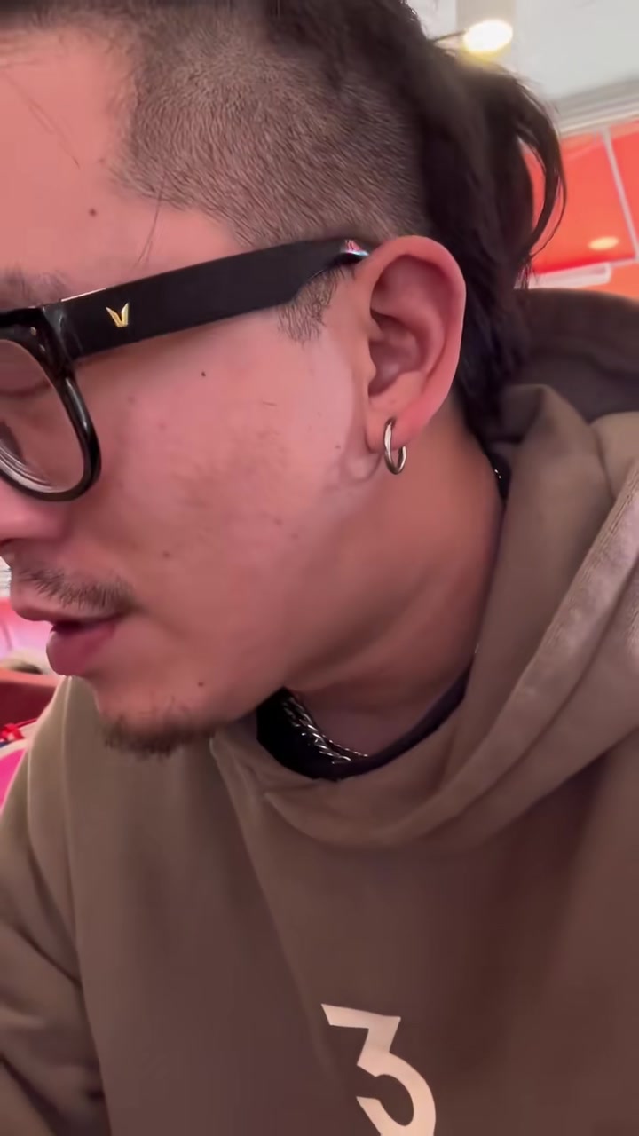 台湾的牛肉面完胜大陆牛肉面!麦狗886 美食博主 上海 这一碗好过瘾 牛肉面