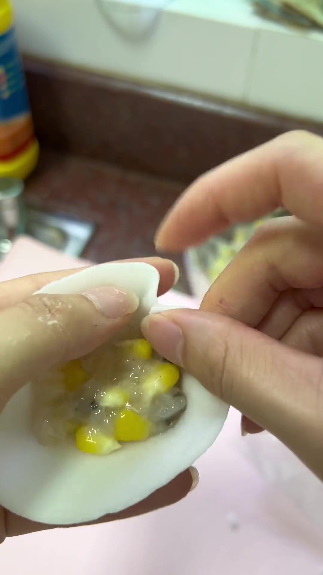 水晶虾饺的家常做法,外皮劲道,馅料嫩滑,儿子超爱吃