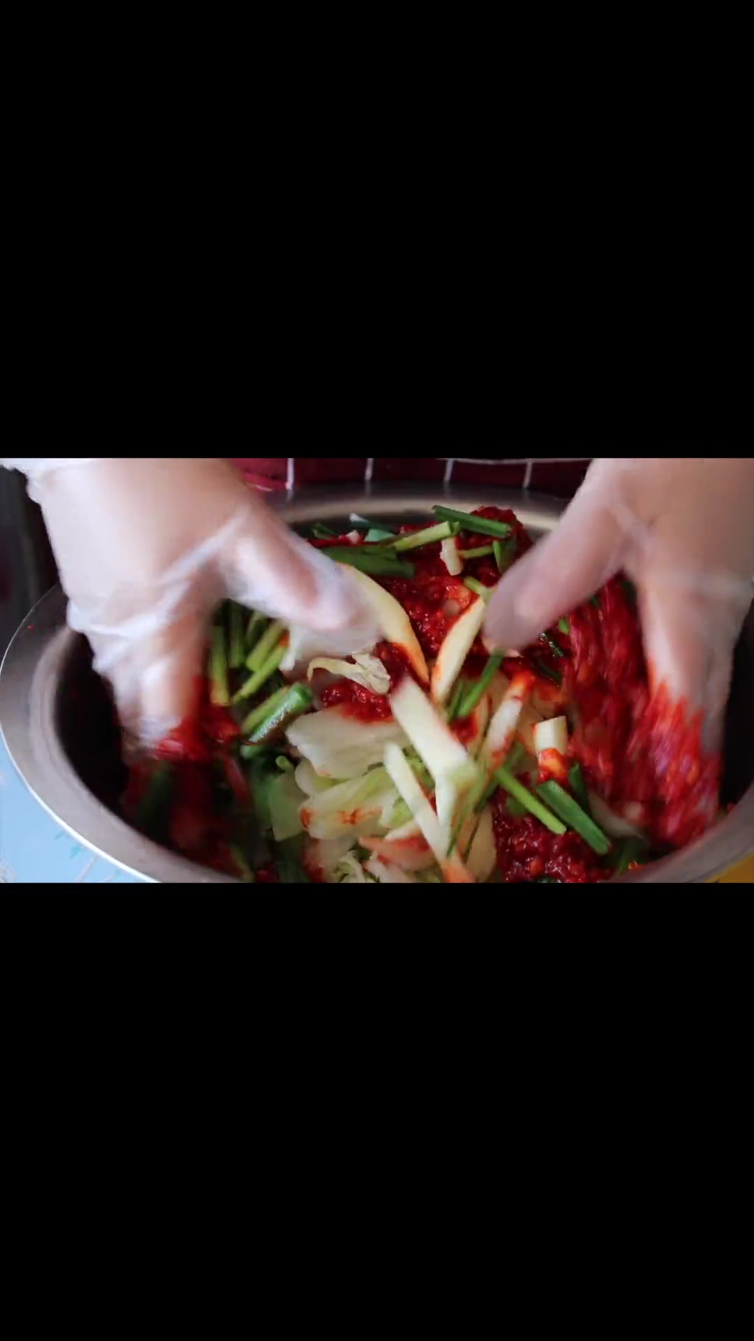 辣白菜炒土豆片这样做太省事了?酸爽又开胃,下饭吃太香了