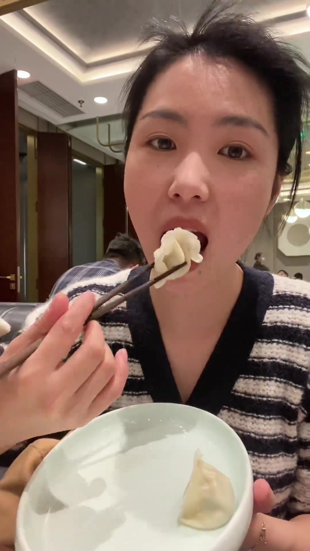 南方鸟胃东北觅食记|大连篇 包子 虾爬锅贴 海菜包子