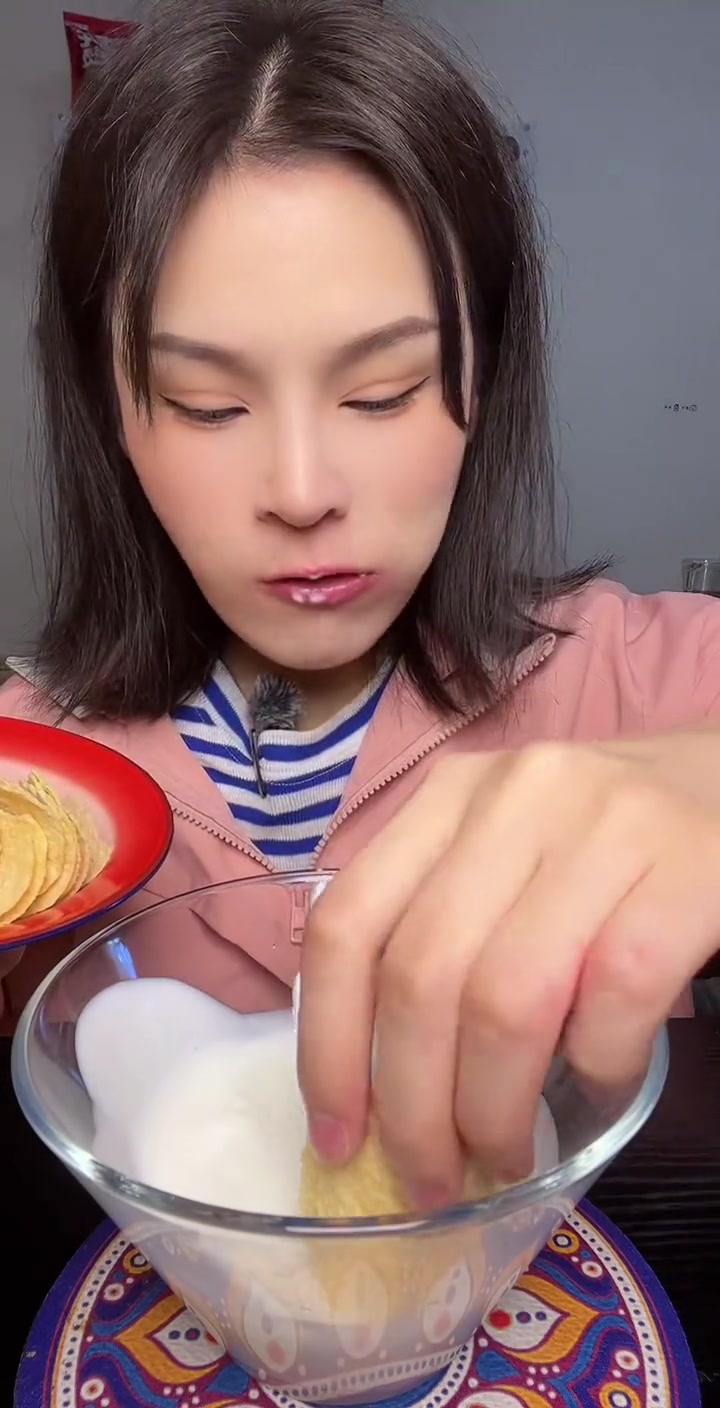 酸奶泡薯片 哈哈哈