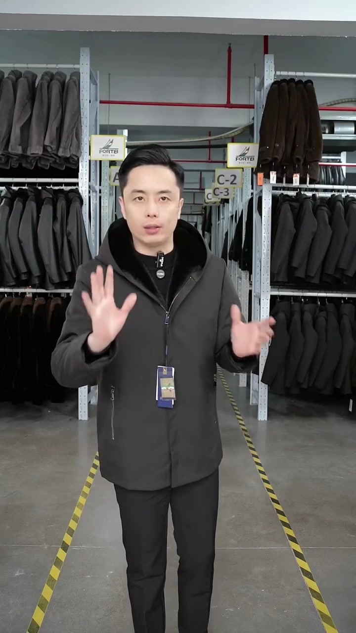 冬天来了,不怕冷的秘密武器!海宁男士派克服,中长款设计,互换更保暖