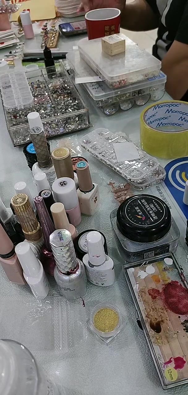 夏天冰肌奶茶色指甲油胶2023年新款网红流行裸色焦糖色美甲店专用绝对值得拥有,赶紧下单吧!