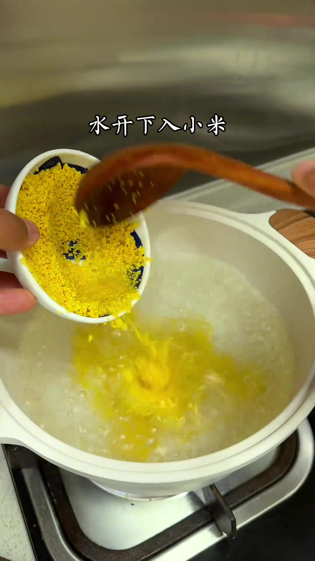 发现一个鸡蛋的神仙吃法,夏天吃这个开胃又解腻,早上搭配一碗粥,太香了!小米粥小学生早餐