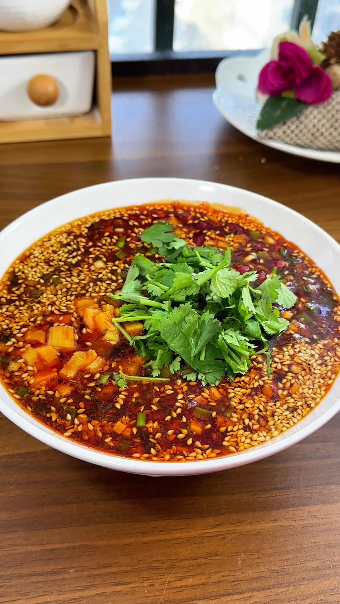 酸辣粉的家常做法 自己在家做酸辣粉,三分钟就能搞定,酸辣过瘾,做法简单还省事酸辣