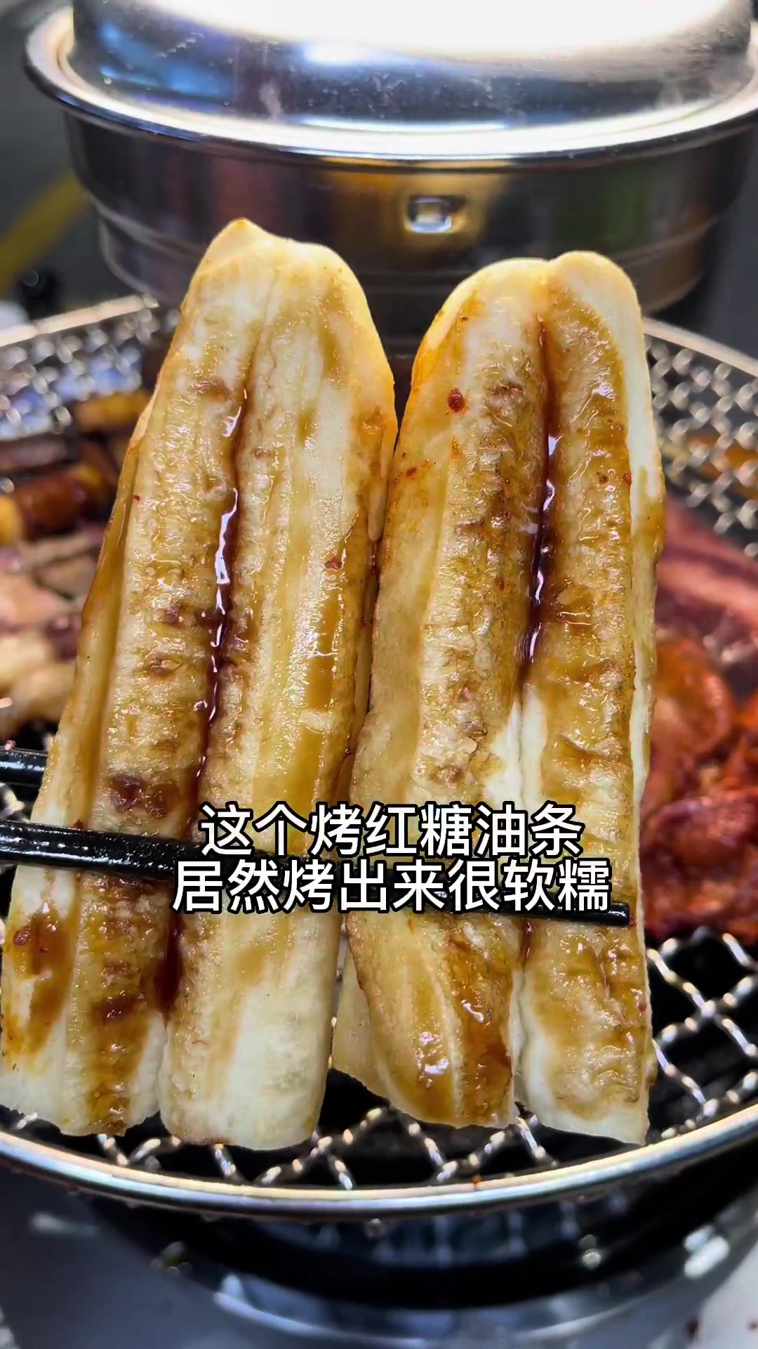 成都最近很火的围炉烤肉,里面像个菜市场,人均60左右!美食流量来了路边摊美味本地宝藏美食跟