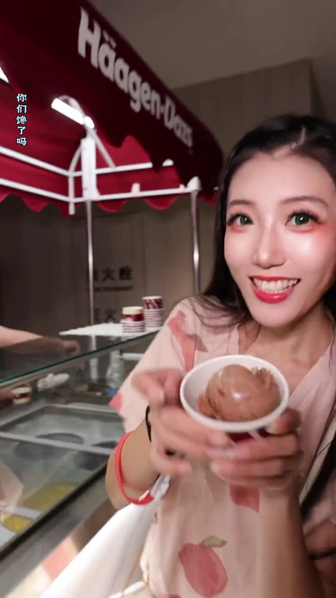 水裹暖暖包裹的啃蟹深秋～家庭聚～神兽趴～太美好了吧水裹聚会欢乐加倍高品质大闸蟹19块9一只